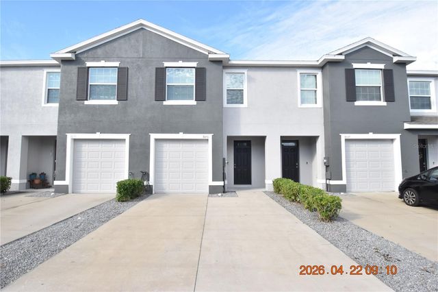 8651 FALLING BLUE PLACE 8651, Riverview, FL 33578