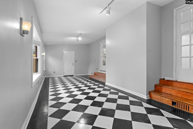 3301 overcreek, Columbia, SC 29206