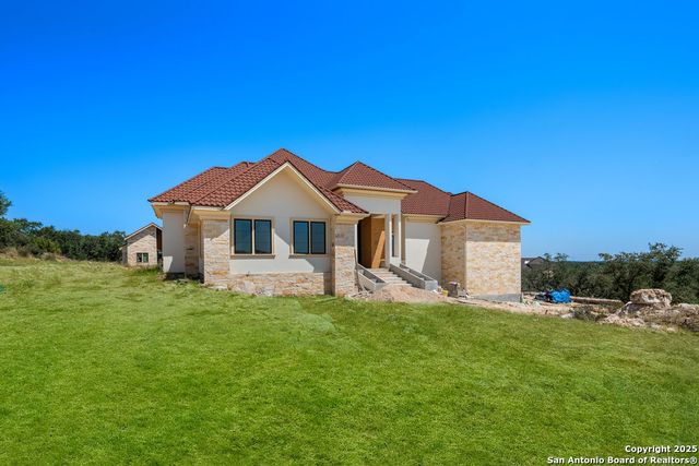 5782 Copper Vly, New Braunfels, TX 78132