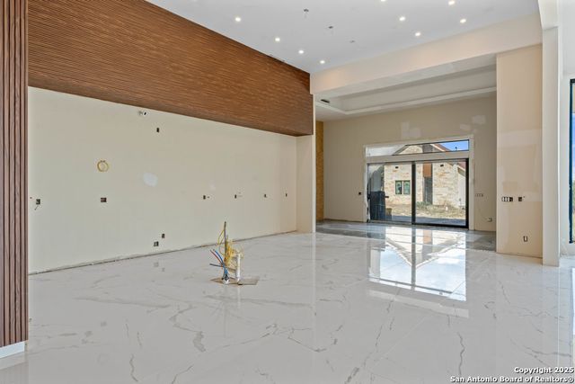 5782 Copper Vly, New Braunfels, TX 78132