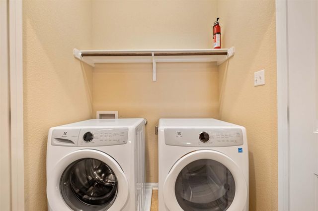 7220 Wyoming Springs DR 1302, Round Rock, TX 78681