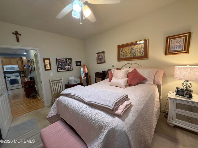 624 Sophee Lane 6, Lakewood, NJ 08701