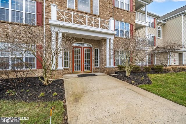 624 Sophee Lane 6, Lakewood, NJ 08701