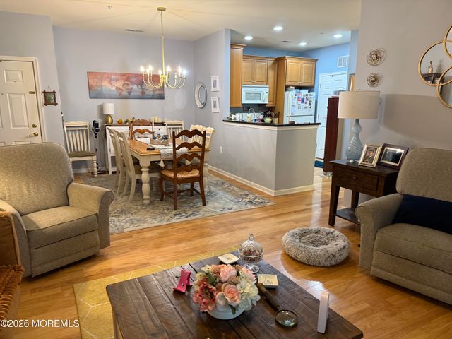 624 Sophee Lane 6, Lakewood, NJ 08701