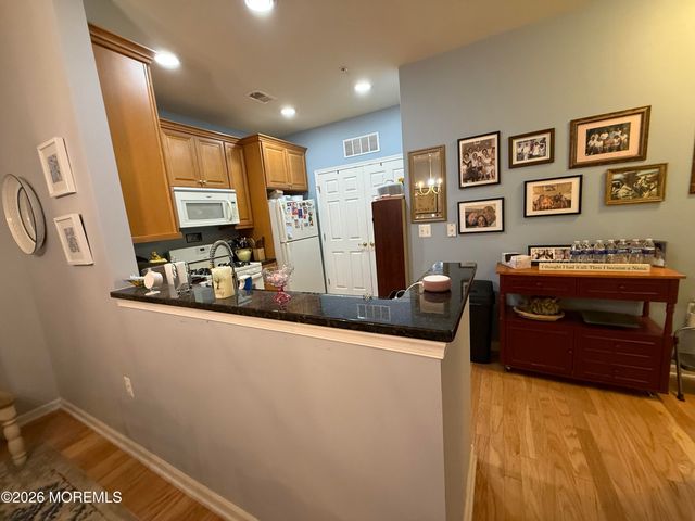 624 Sophee Lane 6, Lakewood, NJ 08701