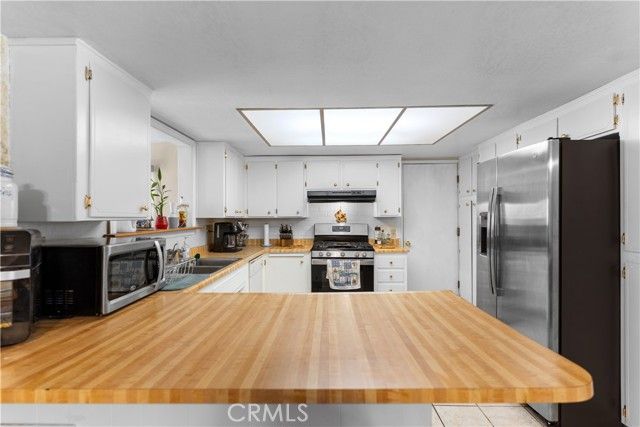 17837 Fresno Street, Hesperia, CA 92345