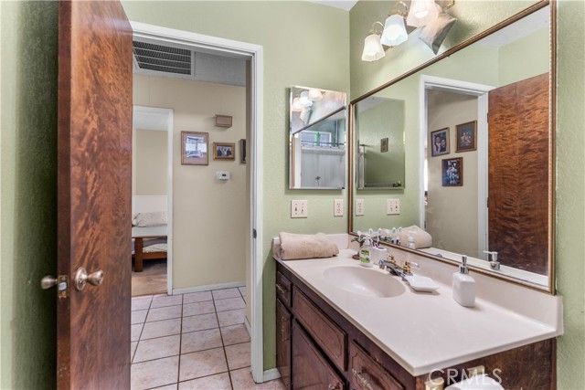 17837 Fresno Street, Hesperia, CA 92345