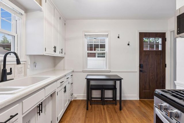 3037 Florida Avenue S, Saint Louis Park, MN 55426