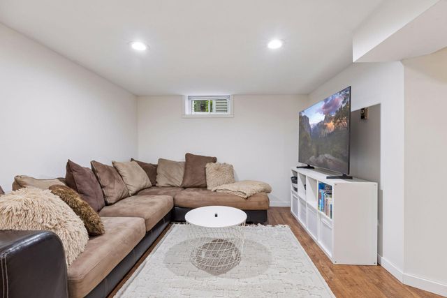 3037 Florida Avenue S, Saint Louis Park, MN 55426