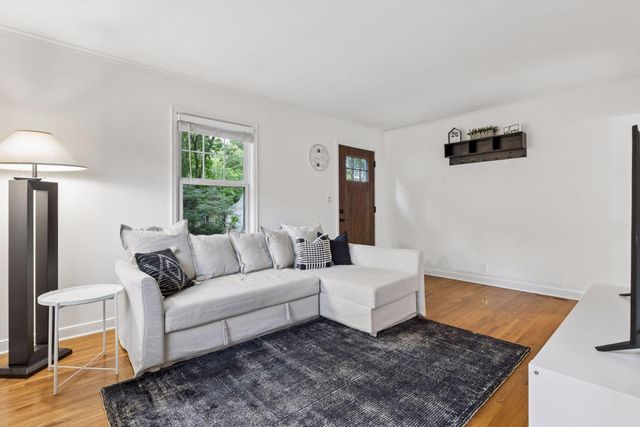 3037 Florida Avenue S, Saint Louis Park, MN 55426