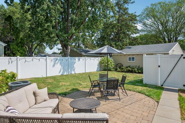 3037 Florida Avenue S, Saint Louis Park, MN 55426