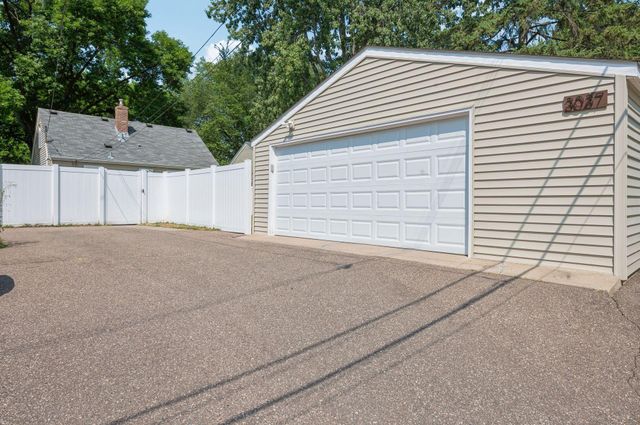 3037 Florida Avenue S, Saint Louis Park, MN 55426