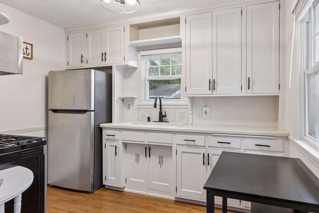 3037 Florida Avenue S, Saint Louis Park, MN 55426