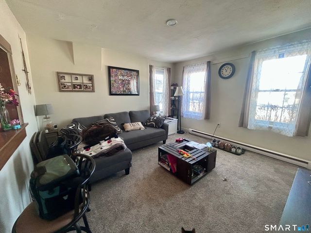 203 School Street, Putnam, CT 06260