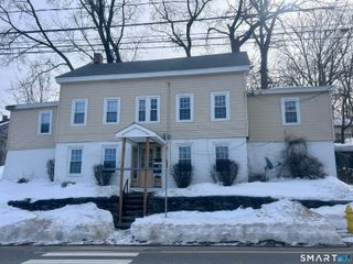 203 School Street, Putnam, CT 06260