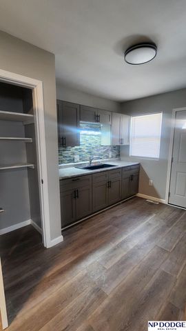 4852 Boyd Street, Omaha, NE 68104