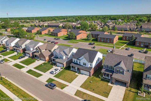 8580 Pioneer Street, Washington, MI 48094