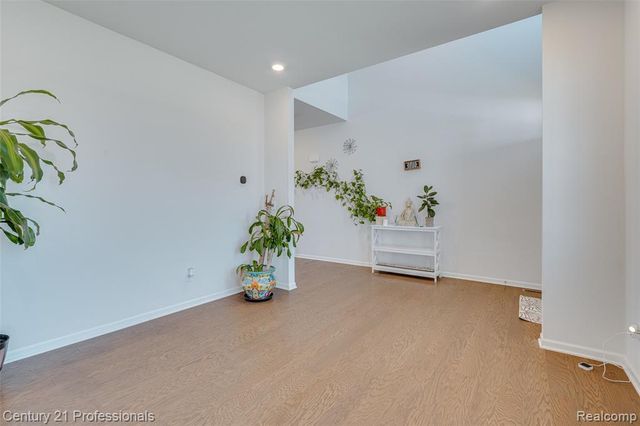 8580 Pioneer Street, Washington, MI 48094