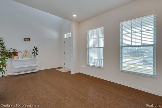 8580 Pioneer Street, Washington, MI 48094