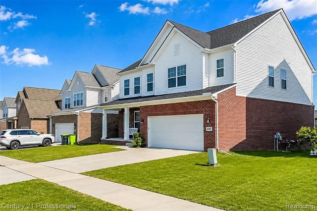 8580 Pioneer Street, Washington, MI 48094