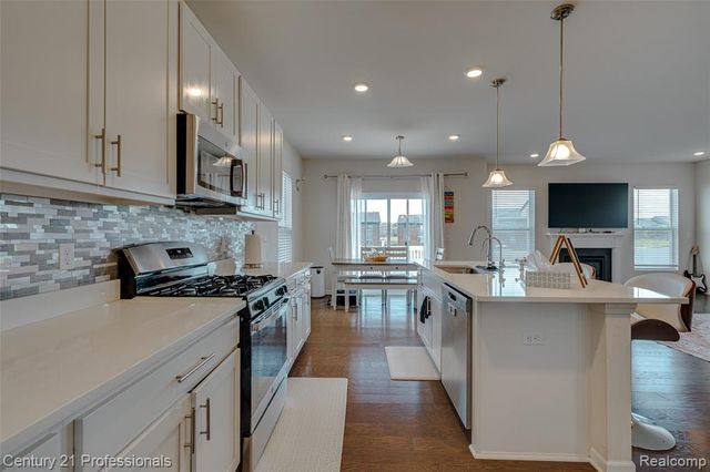 8580 Pioneer Street, Washington, MI 48094