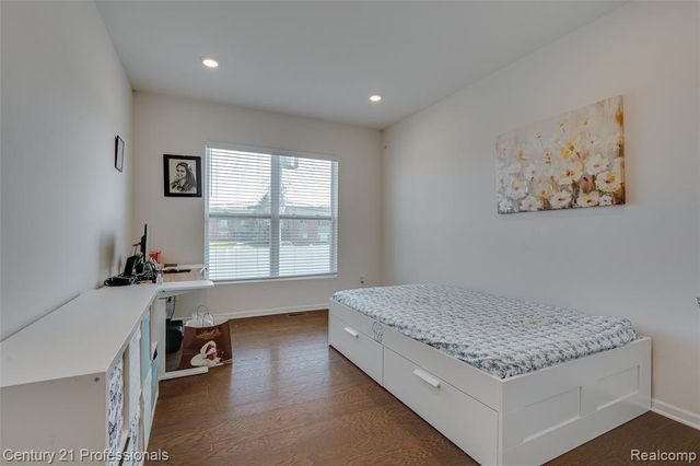 8580 Pioneer Street, Washington, MI 48094