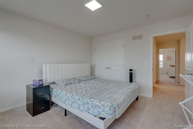 8580 Pioneer Street, Washington, MI 48094