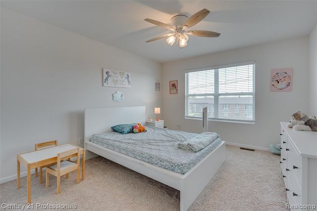 8580 Pioneer Street, Washington, MI 48094