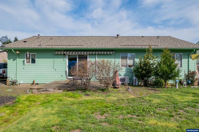 609 Pine St, Dallas, OR 97338