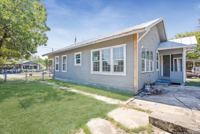 923 SACRAMENTO, San Antonio, TX 78201