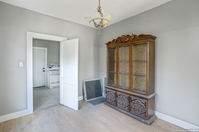 923 SACRAMENTO, San Antonio, TX 78201