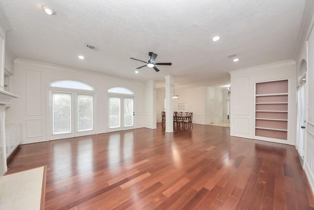 15838 Hillside Falls Trail, Houston, TX 77062