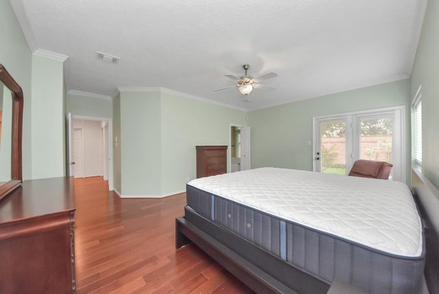 15838 Hillside Falls Trail, Houston, TX 77062