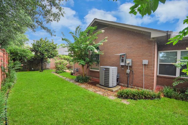 15838 Hillside Falls Trail, Houston, TX 77062