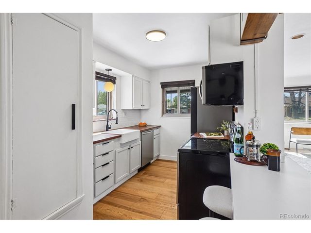 2848 Pontiac St, Denver, CO 80207