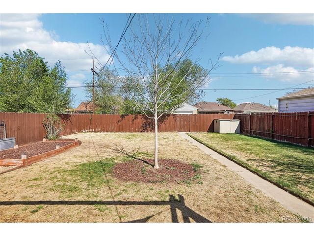 2848 Pontiac St, Denver, CO 80207