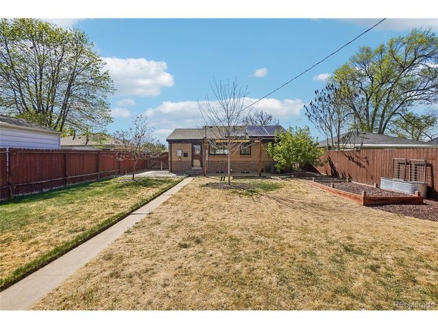 2848 Pontiac St, Denver, CO 80207