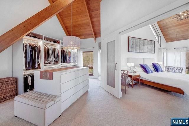 28 Rockleigh Road, Rockleigh, NJ 07647