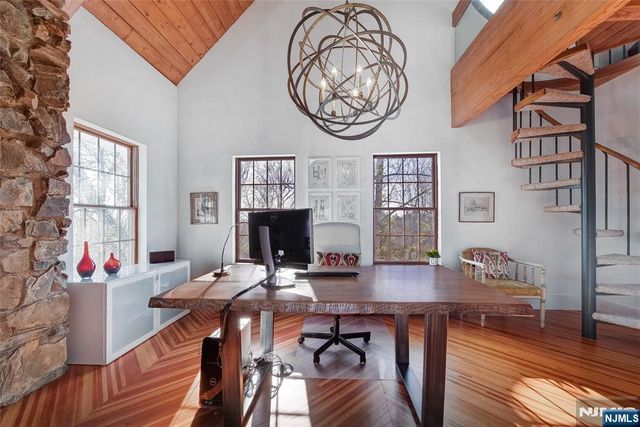 28 Rockleigh Road, Rockleigh, NJ 07647