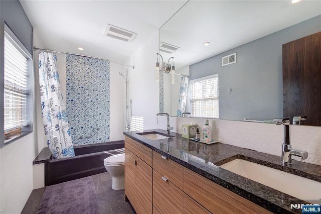 28 Rockleigh Road, Rockleigh, NJ 07647