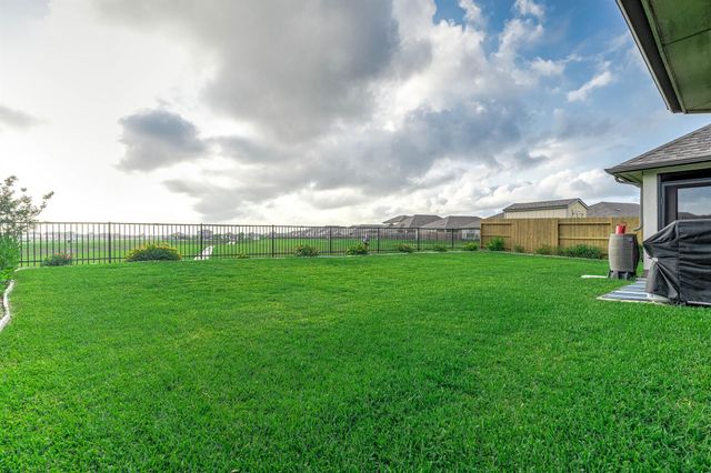 3219 Garner Lane, Texas City, TX 77591