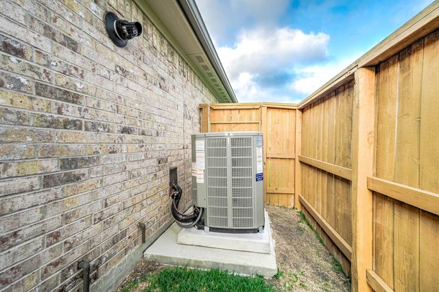 3219 Garner Lane, Texas City, TX 77591