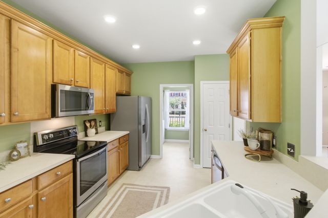 1368 Ashley Garden Boulevard, Charleston, SC 29414