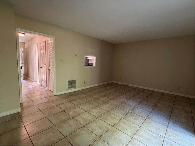 883 Yorkshire Lane, Lawrenceville, GA 30044