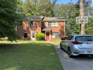 883 Yorkshire Lane, Lawrenceville, GA 30044