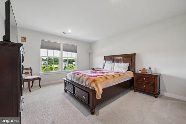 5 GRANDE BLVD, Tabernacle, NJ 08088