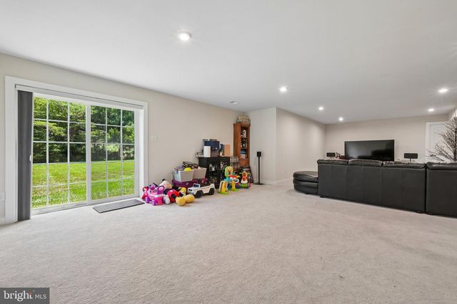 5 GRANDE BLVD, Tabernacle, NJ 08088