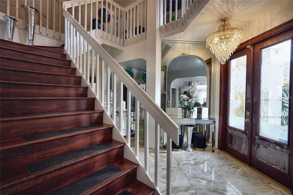 Image 4 of property listing at 7730 BARDMOOR HILL CIR, Orlando, FL 32835