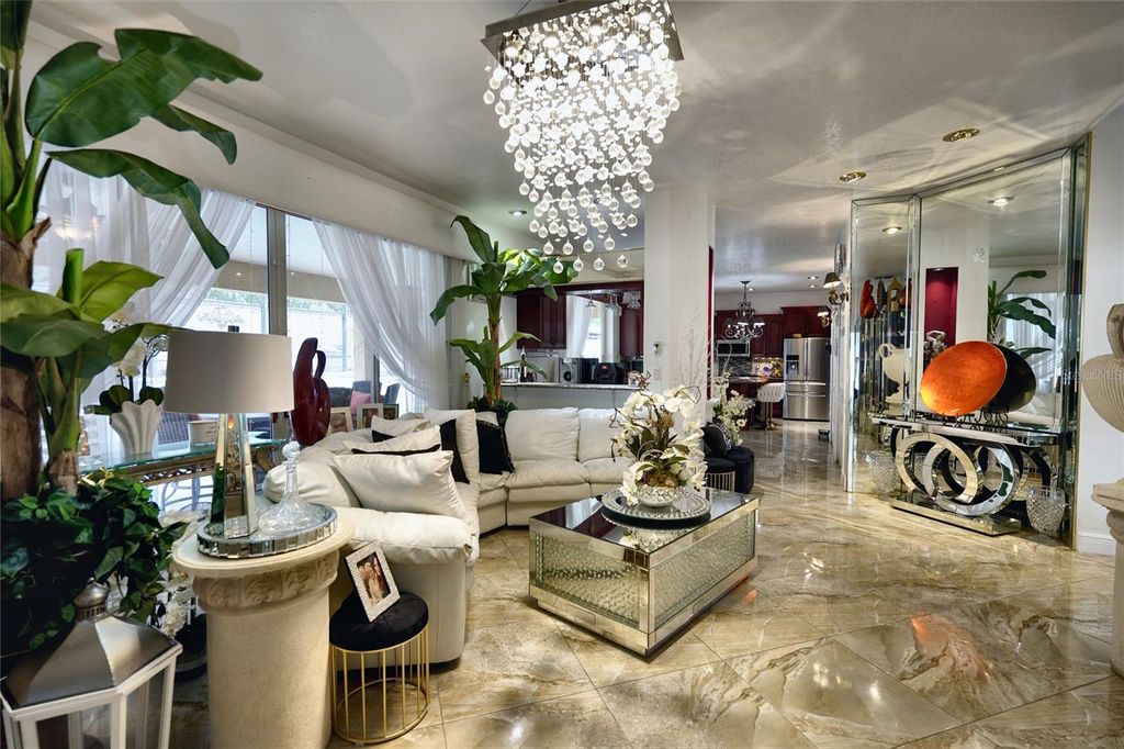 Image 7 of property listing at 7730 BARDMOOR HILL CIR, Orlando, FL 32835