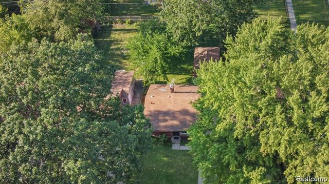 25016 Lehigh Street, Dearborn Heights, MI 48125